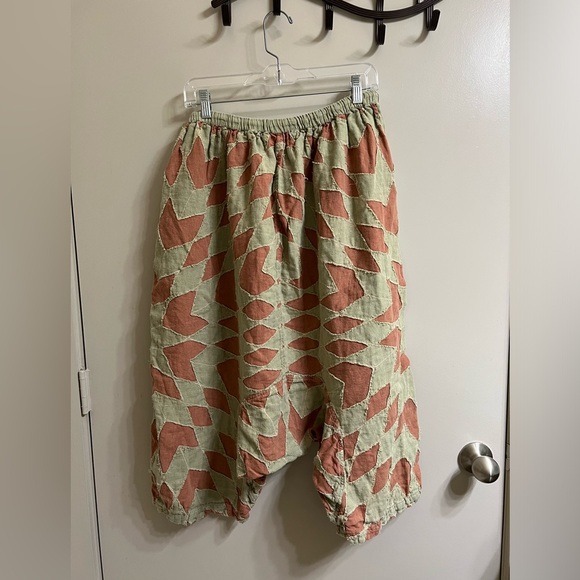 Magnolia Pearl linen short pants OS (item 22.3) - Picture 1 of 6